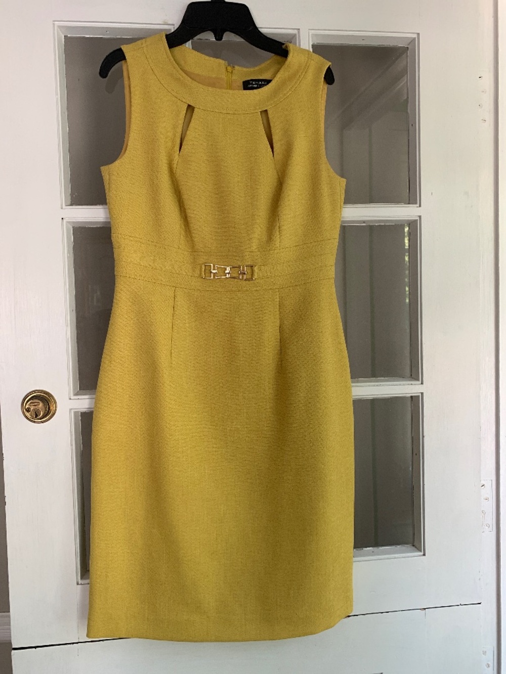 Tahari Arthur S. Levine dress. Size 4